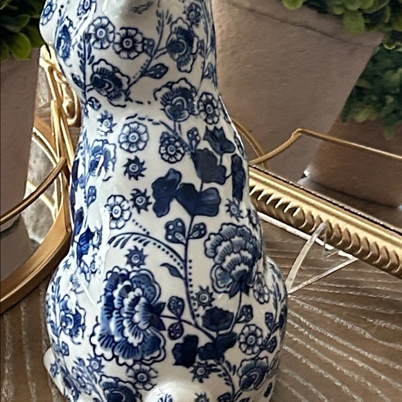 NEW! Vintage Inspired Chinoiserie Blue & White Floral Toile Ceramic Bunny Rabbit - Picture 7 of 9
